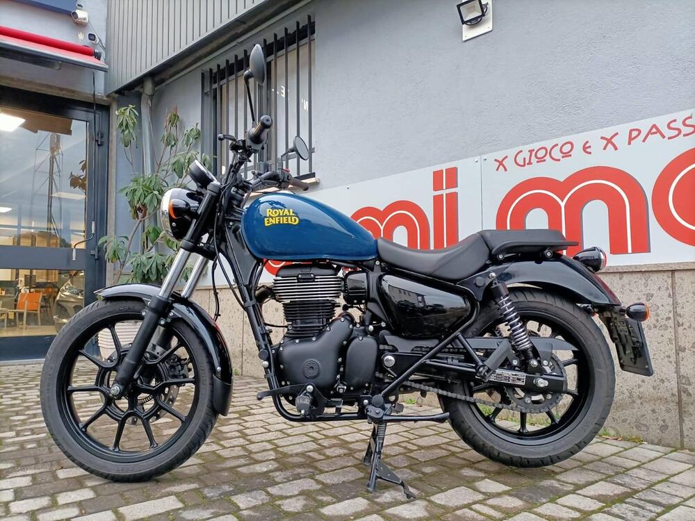 Royal Enfield Meteor 350 Fireball (2021 - 24) (2)