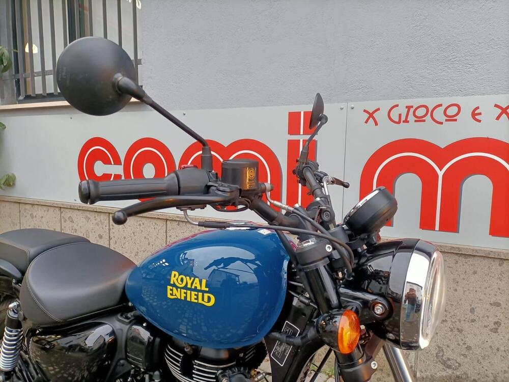 Royal Enfield Meteor 350 Fireball (2021 - 24) (3)