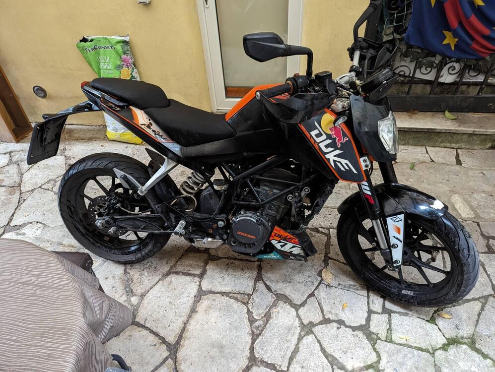 KTM 200 Duke (2011 - 12) (4)