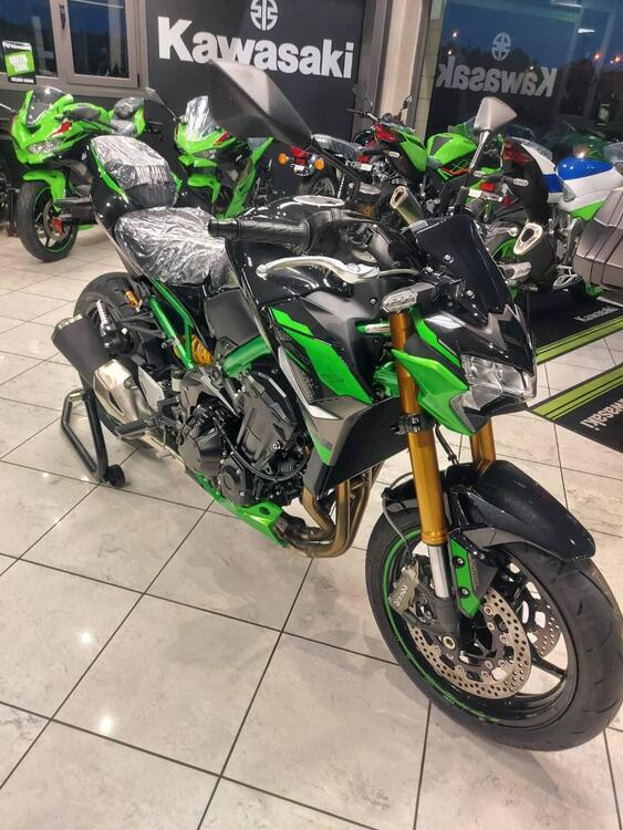 Kawasaki Z 900 SE (2022 - 24) (5)