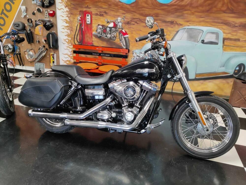 Harley-Davidson 1584 Super Glide Custom (2008 - 13) - FXDC