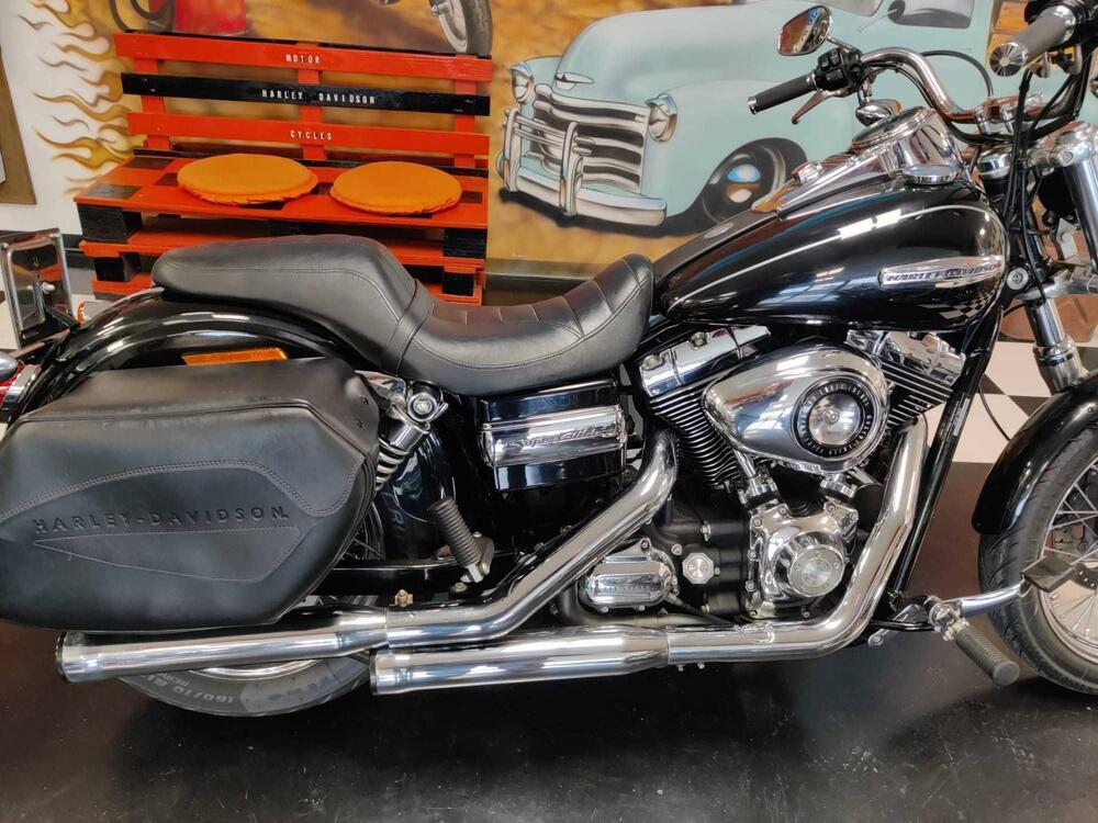 Harley-Davidson 1584 Super Glide Custom (2008 - 13) - FXDC (2)