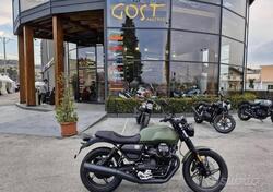 Moto Guzzi V7 Stone (2021 - 24) usata