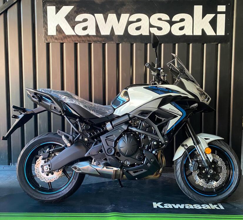 Kawasaki Versys 650 (2025)