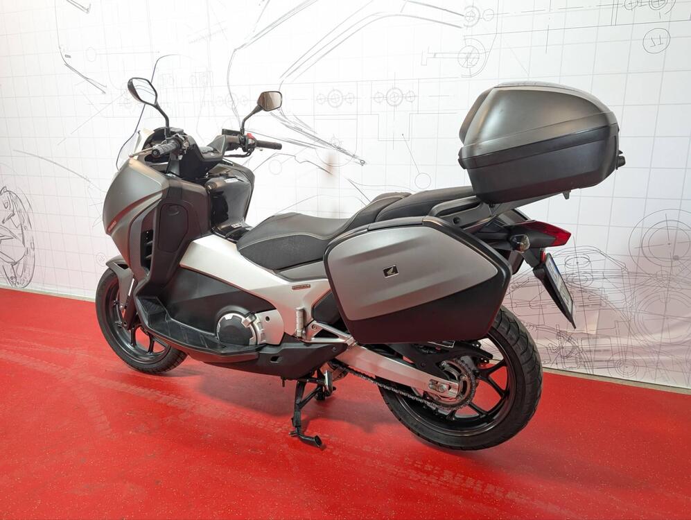 Honda Integra 750 DCT (2016 - 17) (5)