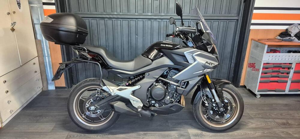 CFMOTO 700MT (2024)