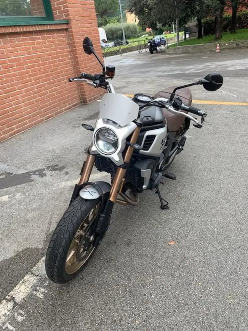 CFMOTO 700CL-X Sport (2022 - 26) (4)