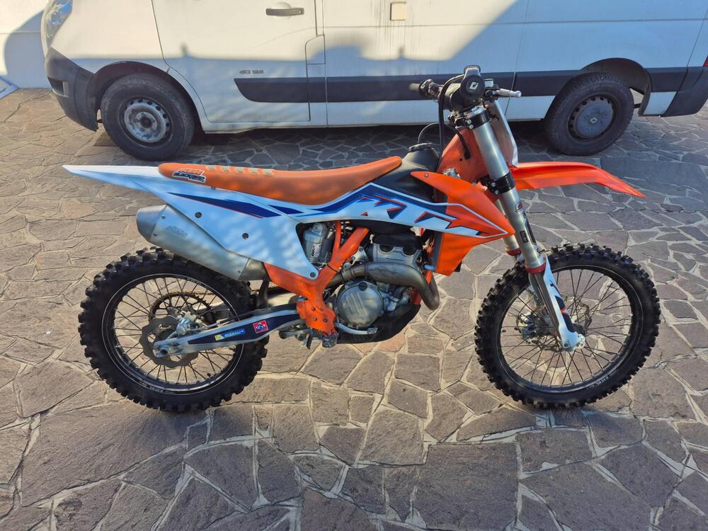 KTM 250 SX-F (2022) (2)