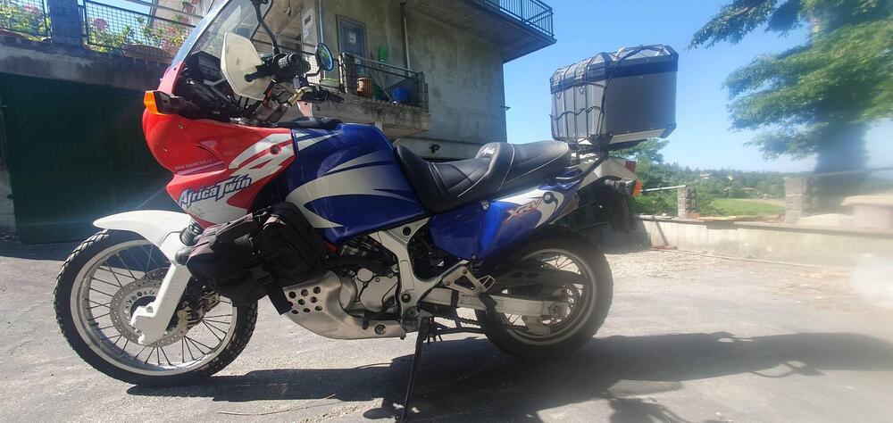 Honda Africa Twin XRV 750 (1996 - 02) (2)