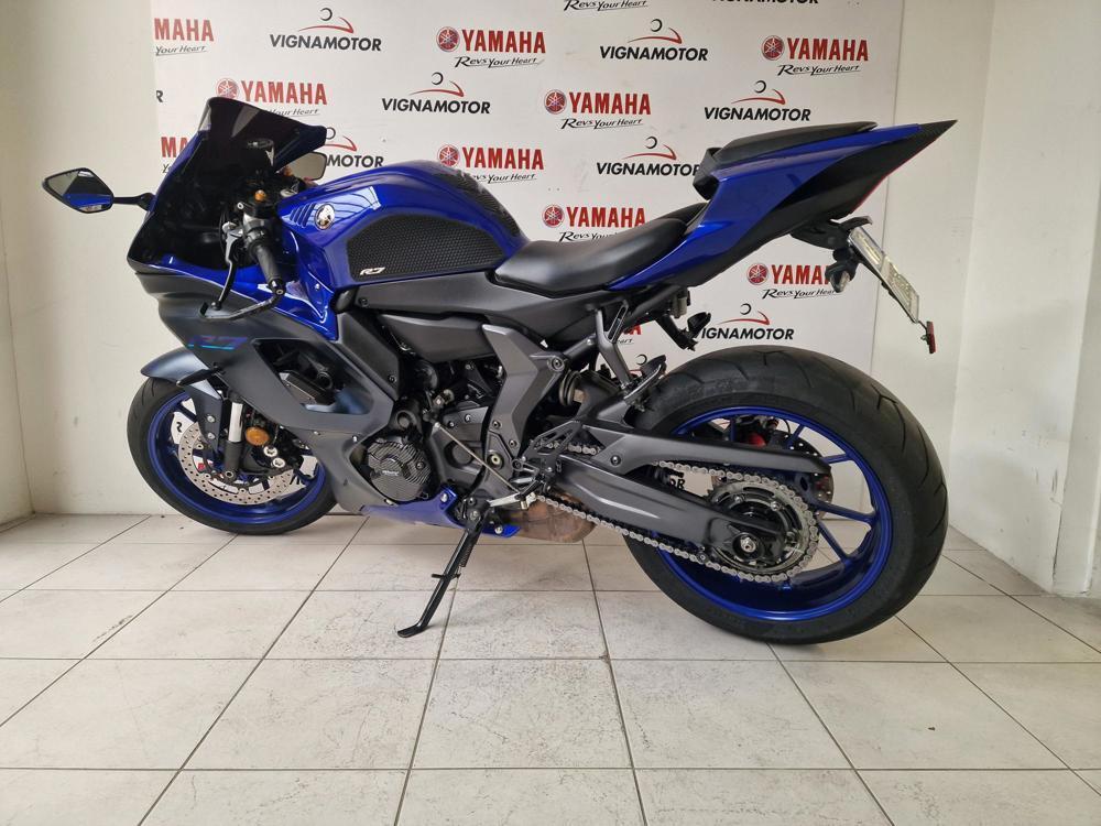 Yamaha YZF R7 (2021 - 25) (5)