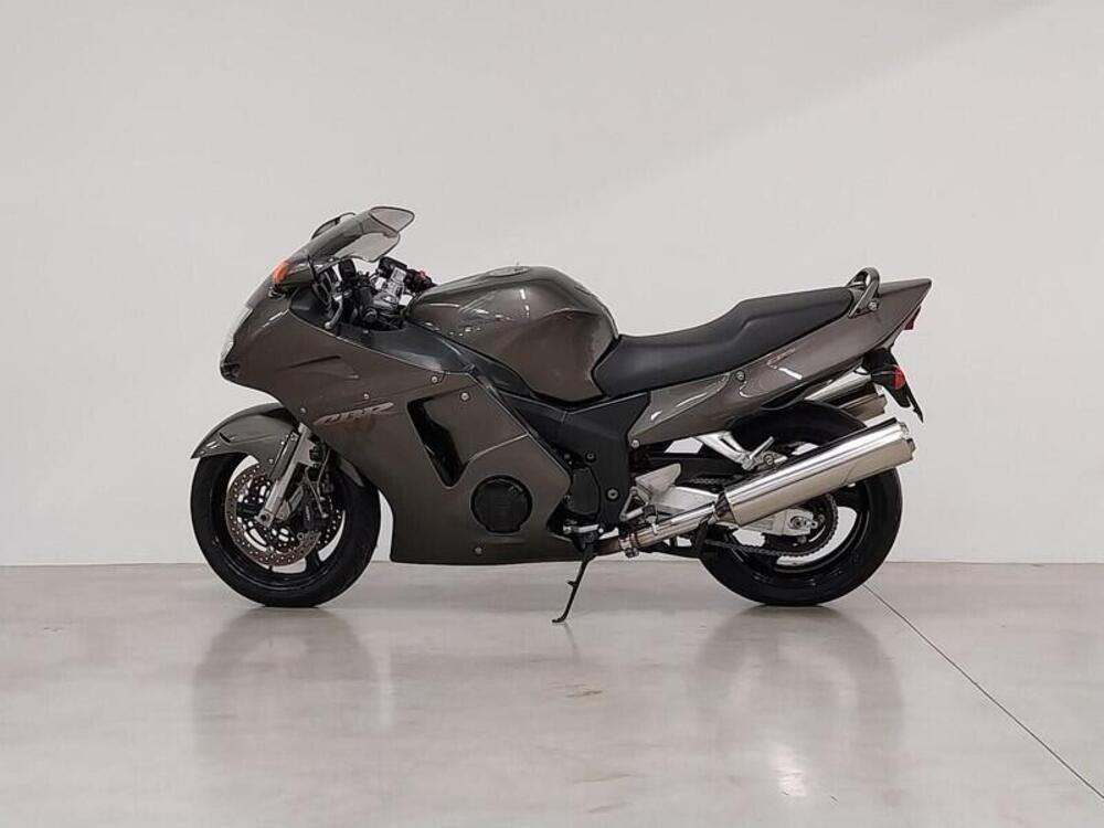 Honda CBR 1100 XX Superblackbird (1999 - 00) (2)