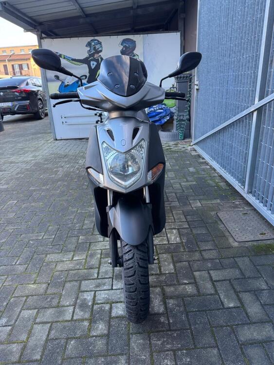 Kymco Agility 125 R16 (2008 - 17) (3)