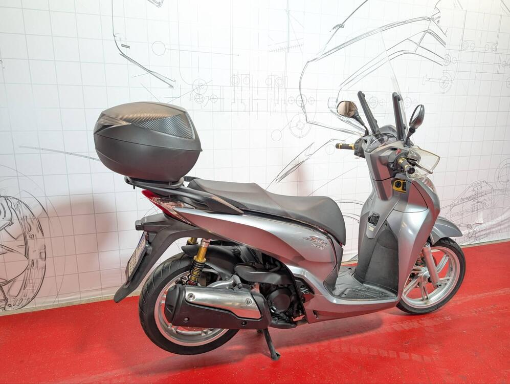 Honda SH 300 i ABS (2016 - 20) (3)