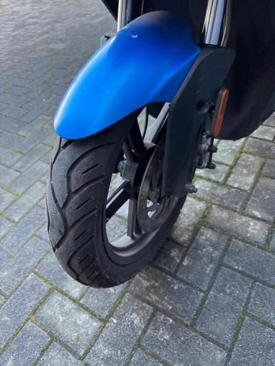 Kymco Agility 125 R16 + (2021 - 24) (4)