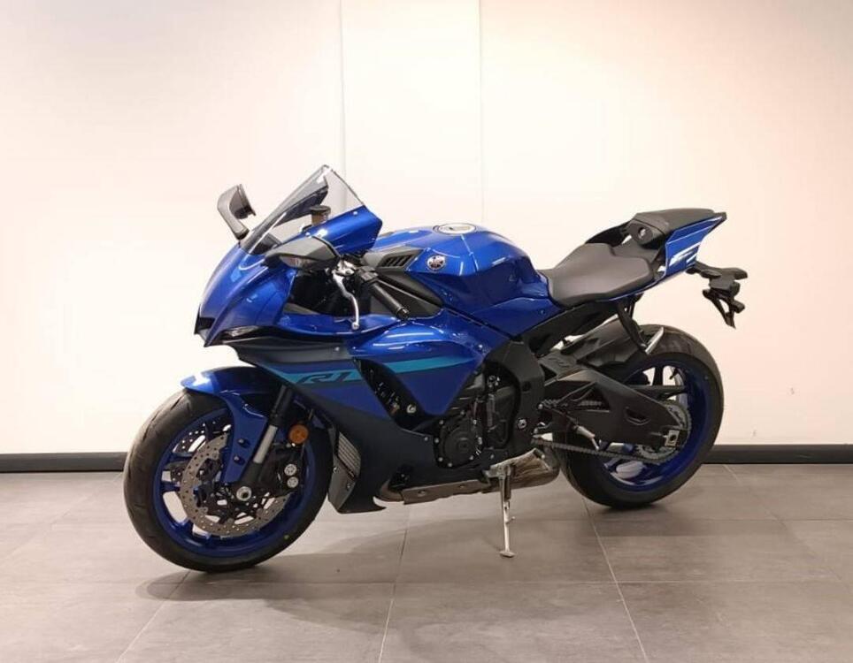 Yamaha YZF R1 (2020 - 24) (3)