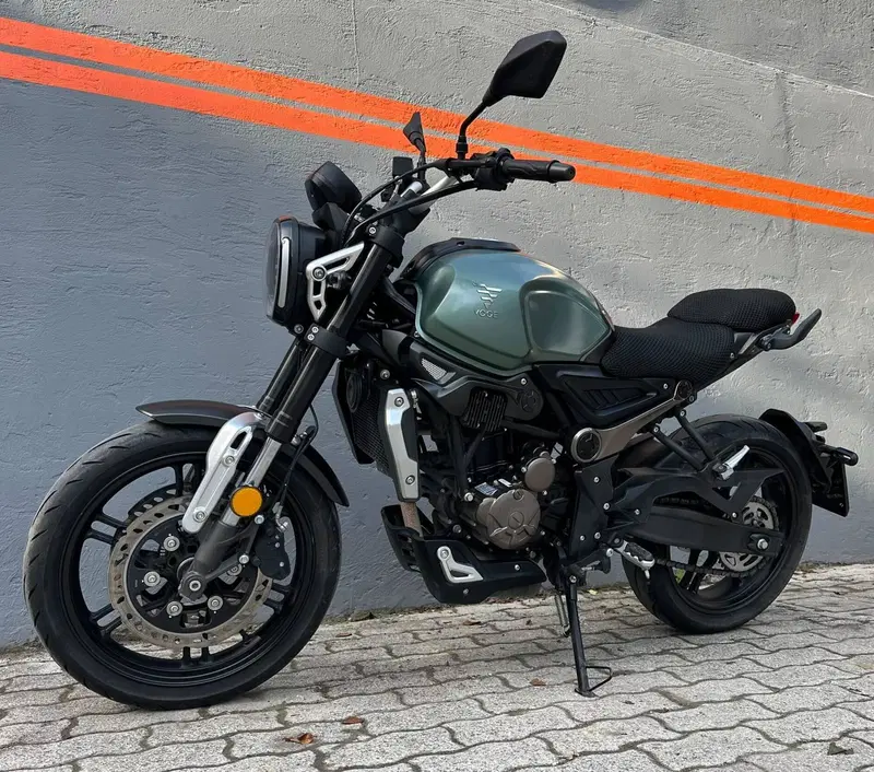 Voge Trofeo 300AC (2021 - 26) (4)