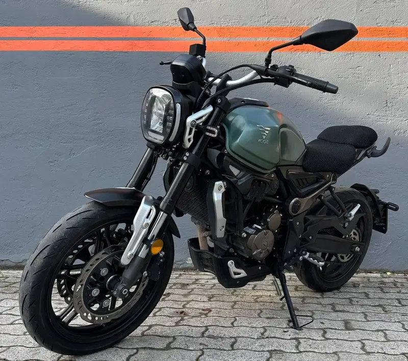 Voge Trofeo 300AC (2021 - 26) (2)