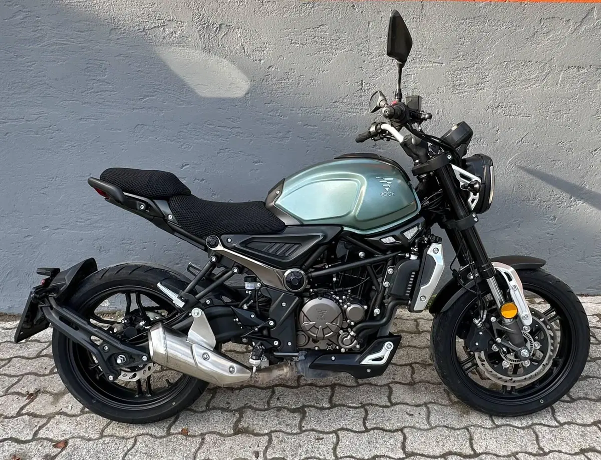 Voge Trofeo 300AC (2021 - 26) (17)