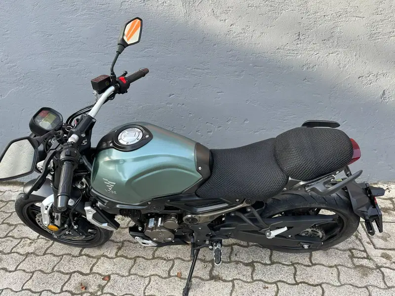 Voge Trofeo 300AC (2021 - 26) (19)