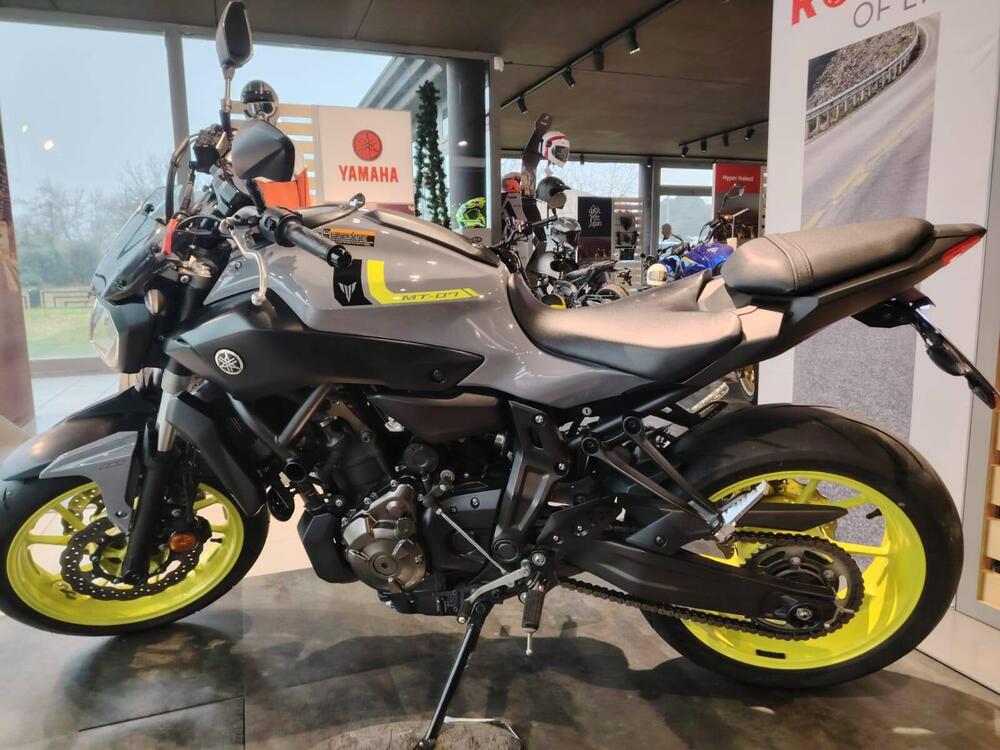 Yamaha MT-07 (2017 - 18) (4)