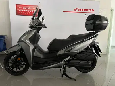 Kymco Agility 300 + (2020) usata