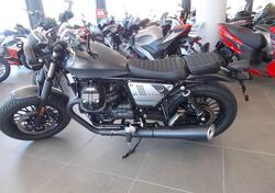 Moto Guzzi V9 Bobber Special Edition (2023 - 24) usata