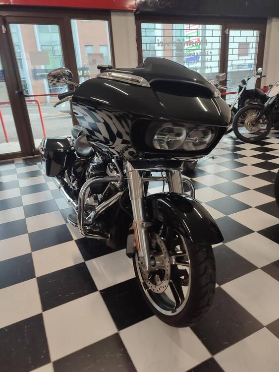 Harley-Davidson 107 Road Glide Special (2017 - 18) - FLTRXS (3)