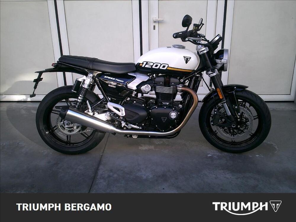 Triumph Speed Twin 1200 Stealth Edition (2024)