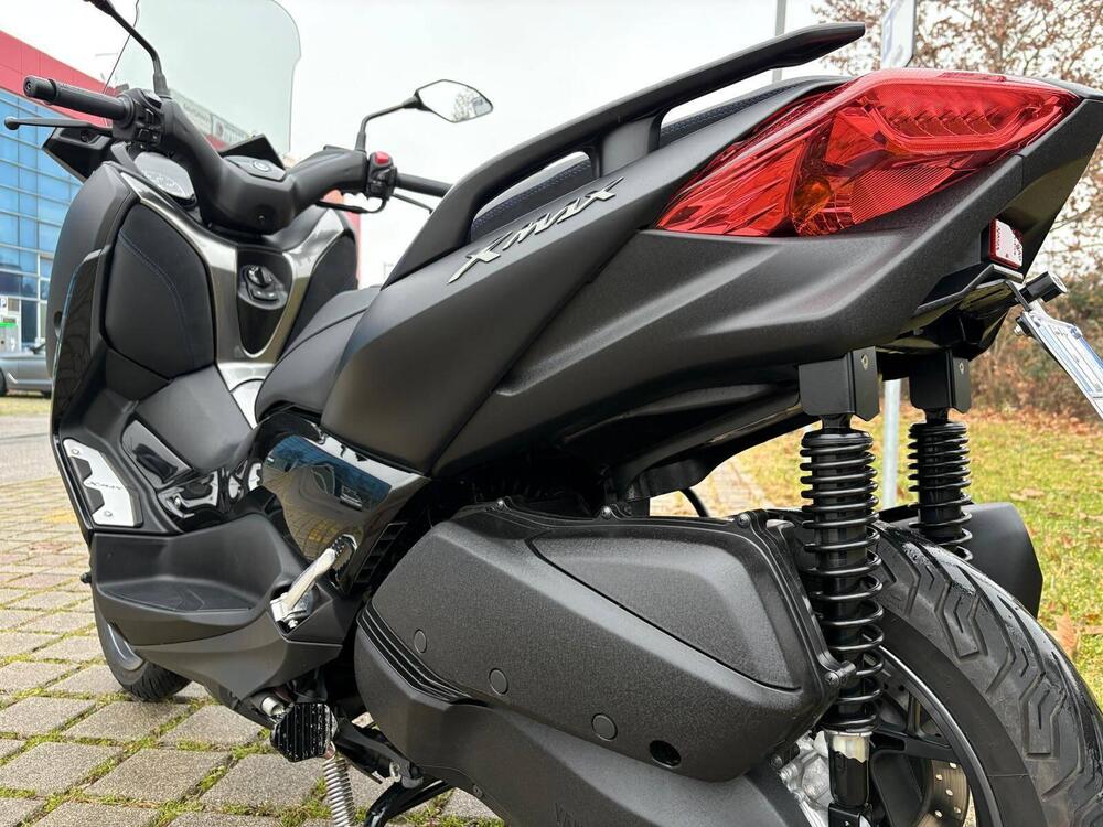 Yamaha X-Max 300 Tech Max (2020) (3)