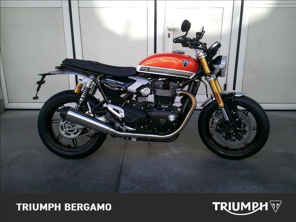 Triumph Speed Twin 1200 Stealth Edition (2024)