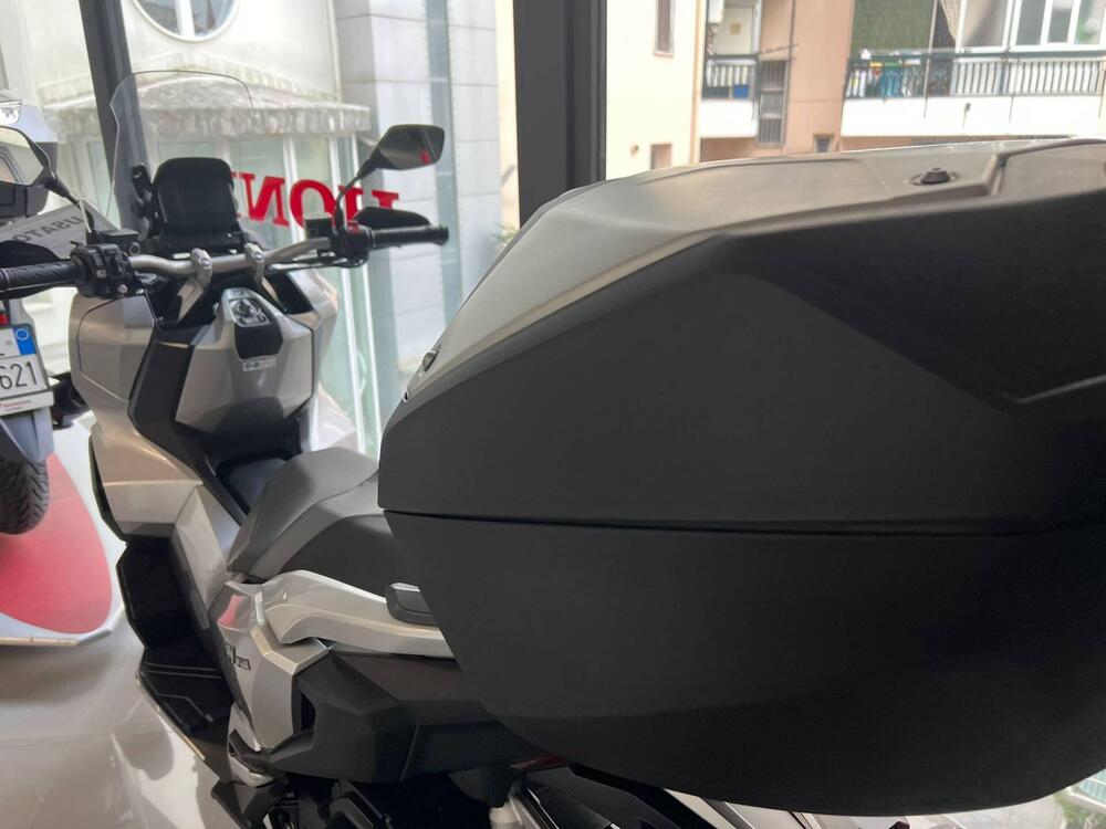 Honda ADV 350 (2022 - 24) (3)