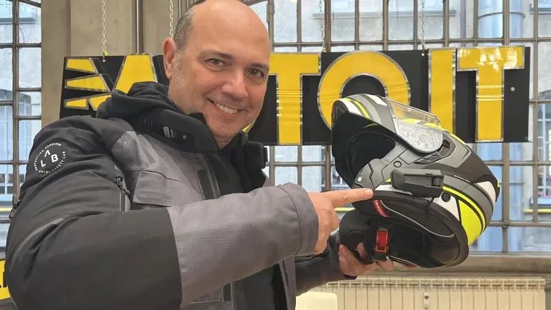 Recensito CARDO PackTalk Pro: &egrave; lui l'interfono pi&ugrave; evoluto di sempre? [VIDEO]