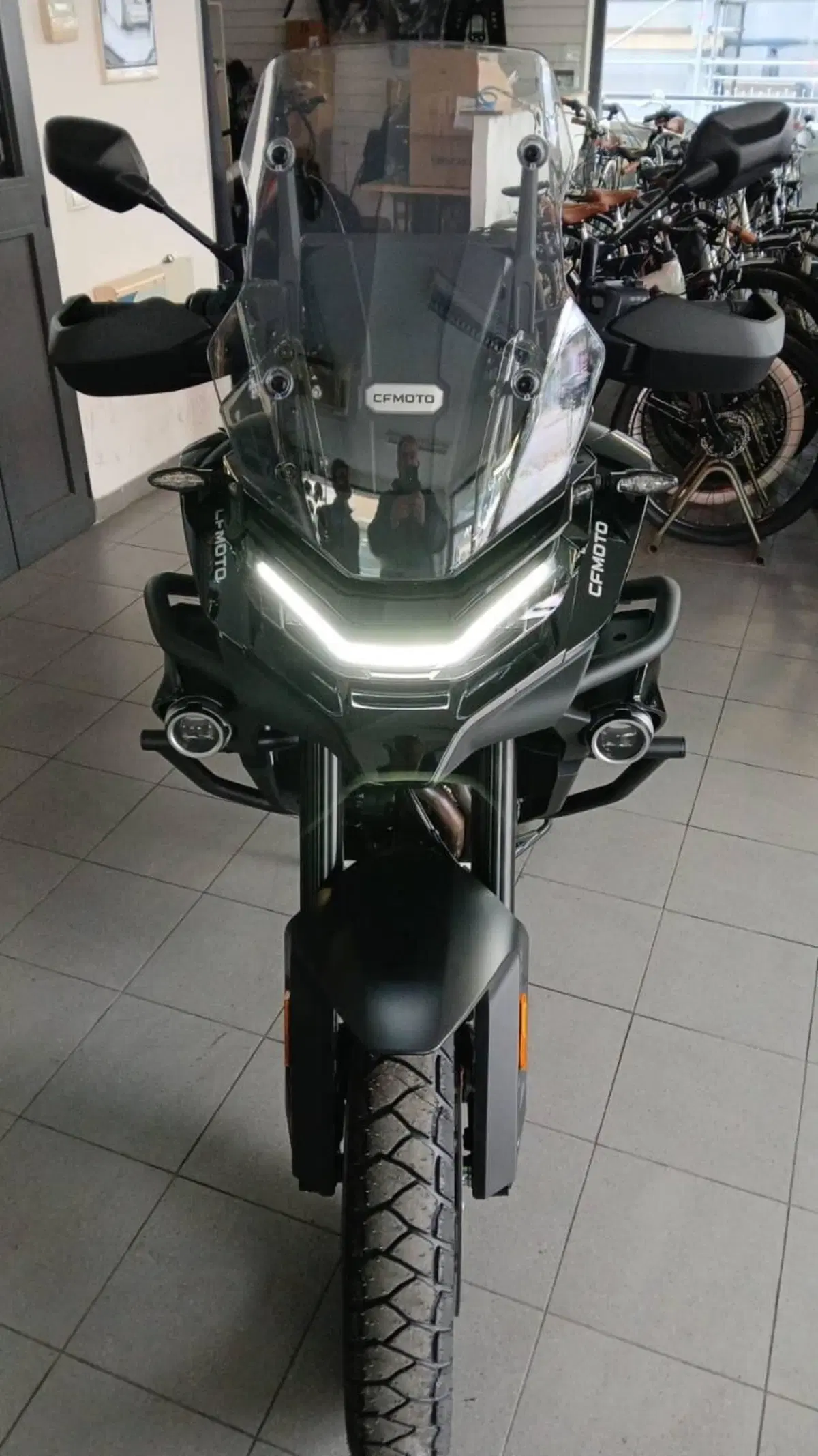 CFMOTO 800MT Explore (2023 - 26) (2)