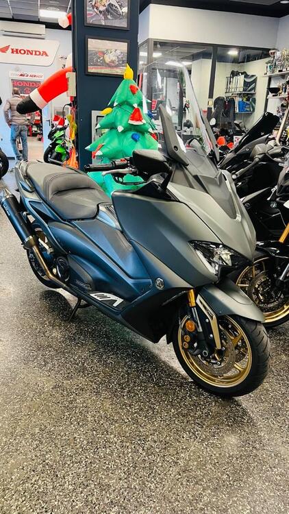 Yamaha T-Max 560 Tech Max (2021)