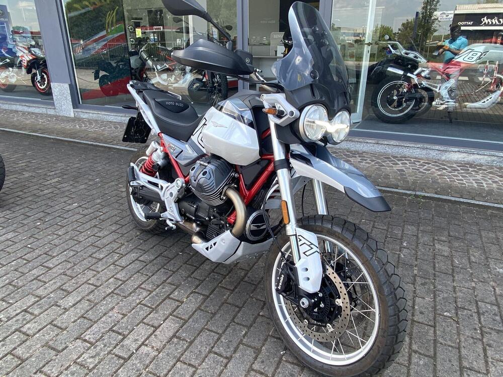 Moto Guzzi V85 TT (2024) (2)