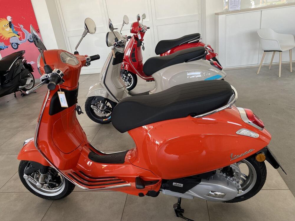 Vespa Primavera 125 (2024) (2)