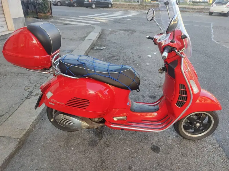 Vespa GTS 300 Super (2008 - 16)