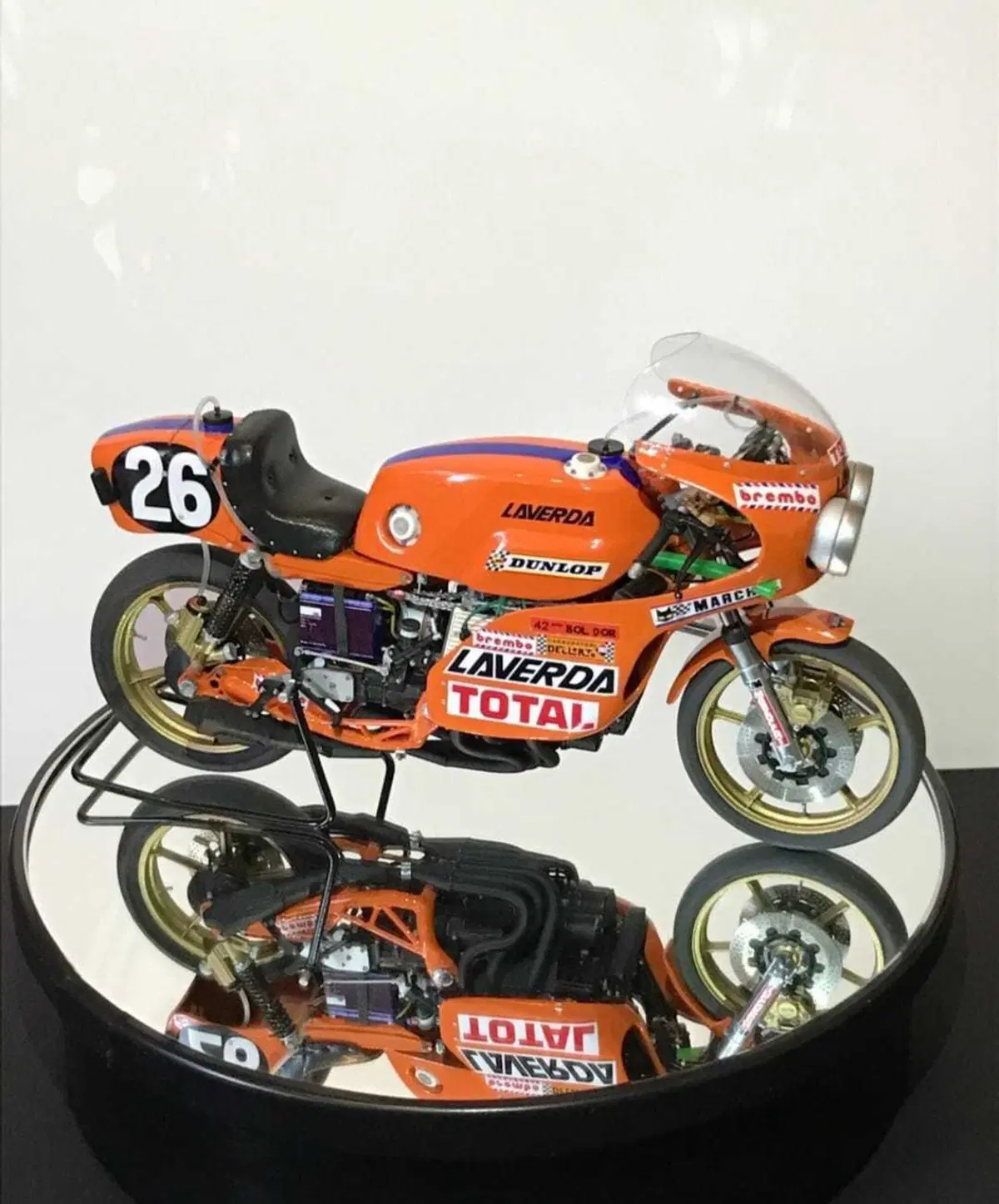 Laverda V6, un modellino in serie limitata che &egrave; un'opera d'arte 