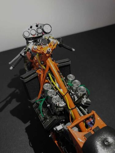 Laverda V6, un modellino in serie limitata che è un'opera d'arte  (3)