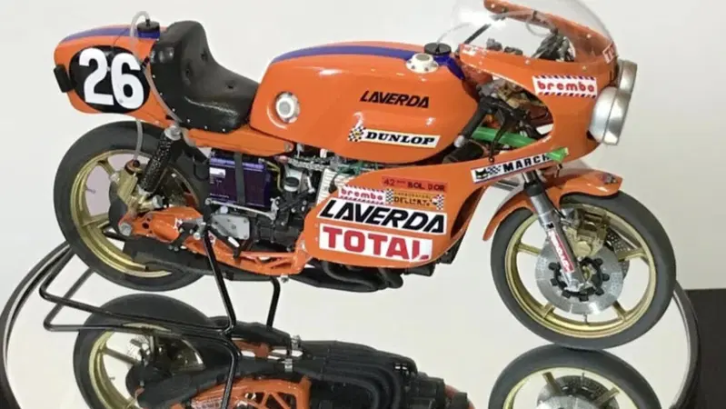 Laverda V6, un modellino in serie limitata che &egrave; un'opera d'arte 