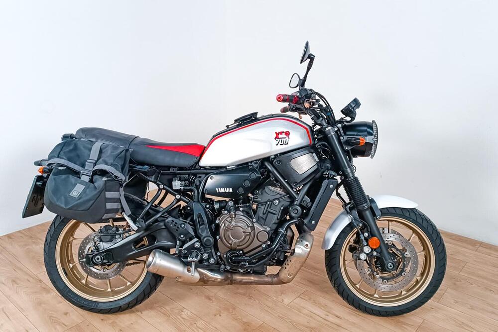 Yamaha XSR 700 (2021)