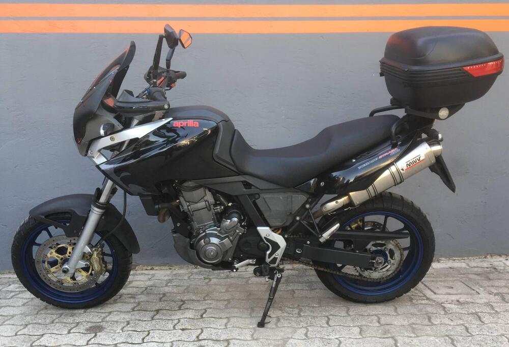 Aprilia Pegaso 650 Strada (2005 - 11) (2)