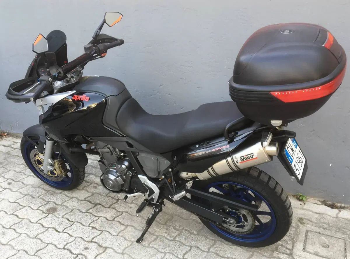 Aprilia Pegaso 650 Strada (2005 - 11) (8)