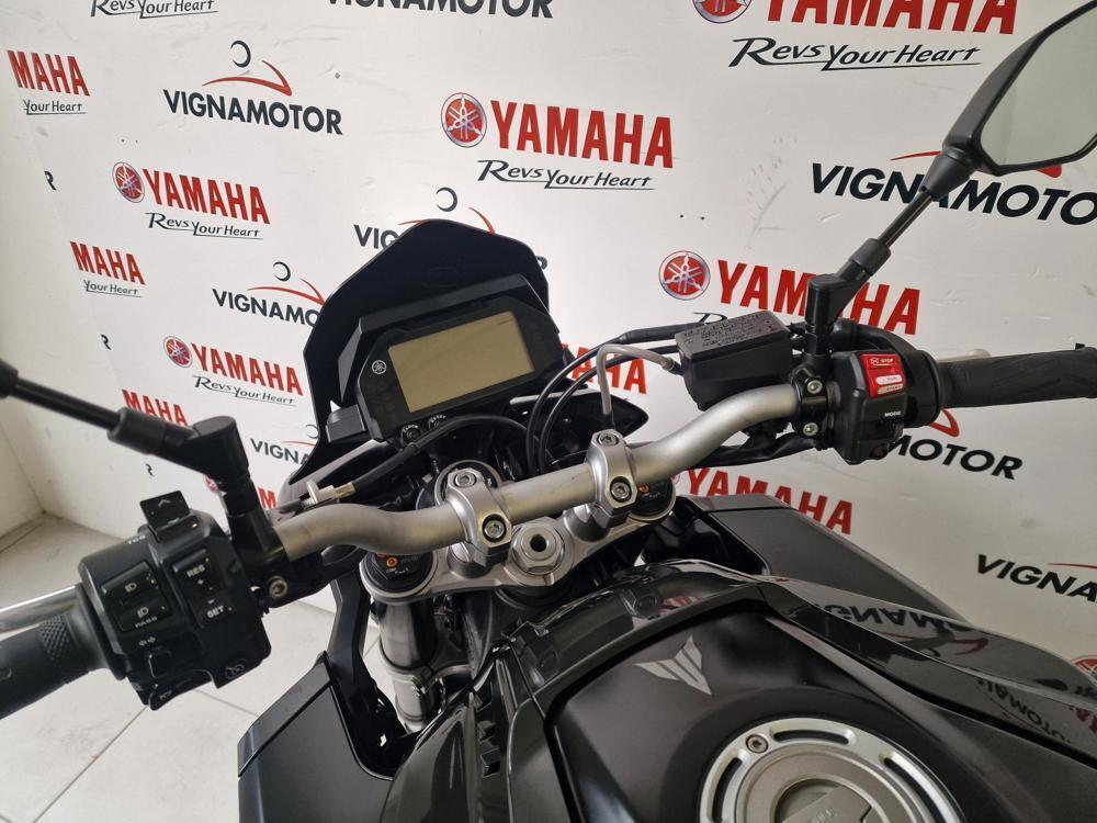 Yamaha MT-10 (2017 - 20) (3)