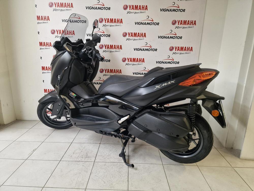 Yamaha X-Max 300 Iron Max (2019 - 20) (5)