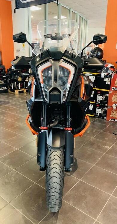 KTM 1290 Super Adventure S (2021) (4)