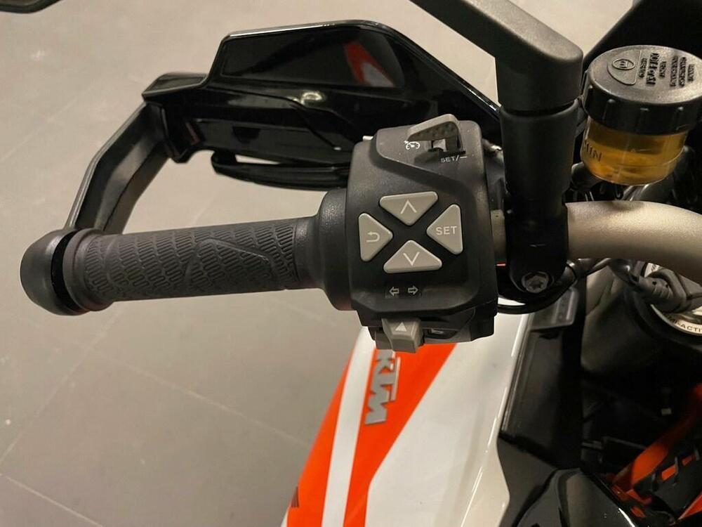 KTM 1290 Super Duke GT (2019 - 20) (5)