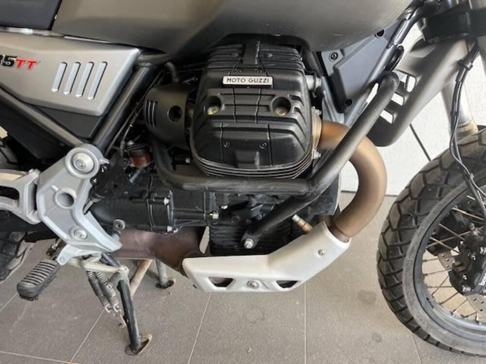 Moto Guzzi V85 TT (2019 - 20) (5)