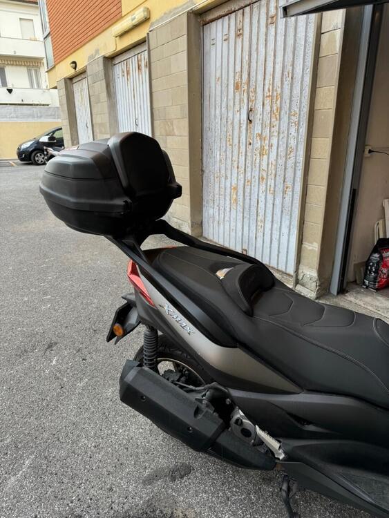 Yamaha X-Max 300 Tech Max (2021 - 24) (5)