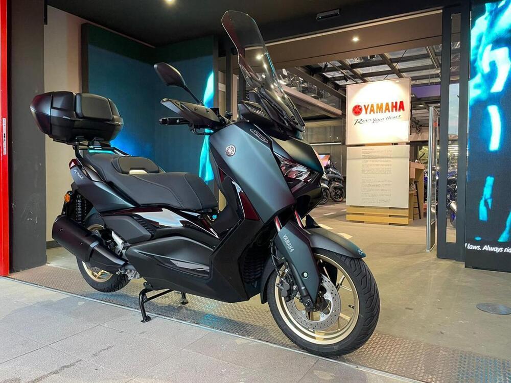 Yamaha X-Max 300 Tech Max (2021 - 24) (2)